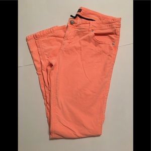 Very light velvet pants. Great for summer!